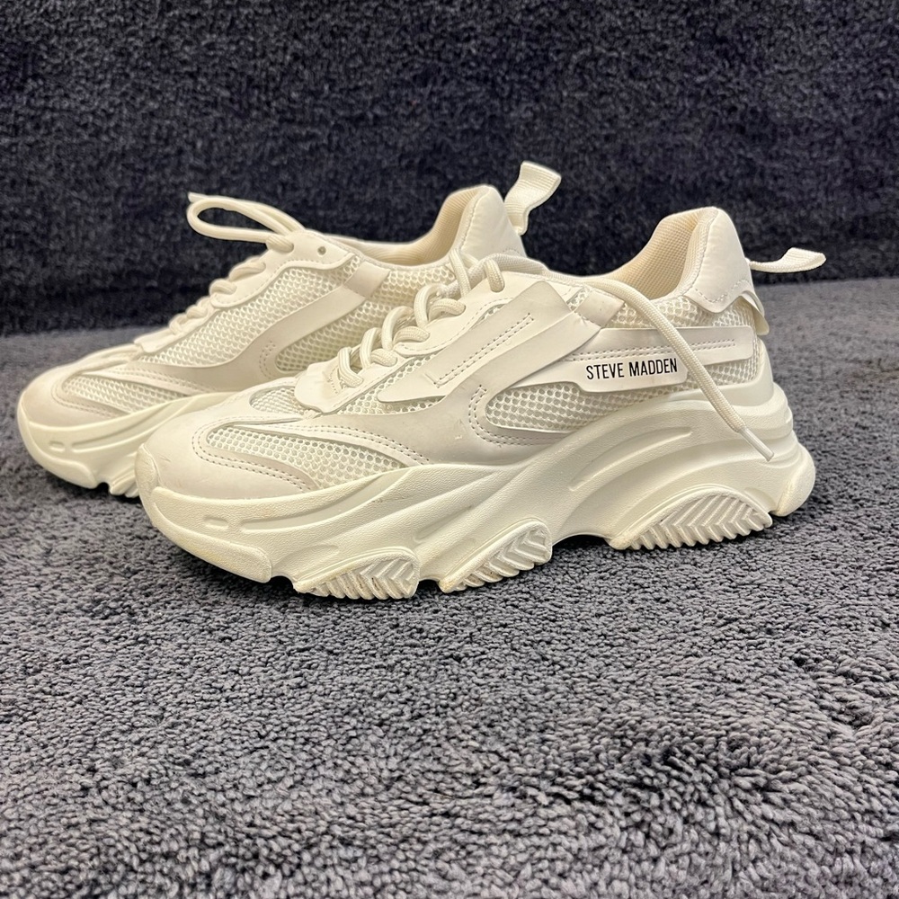 White steve madden shoes